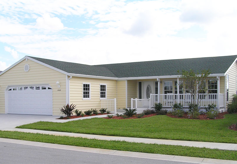 Single Wide vs Double Wide Manufactured Homes: What’s the Difference?